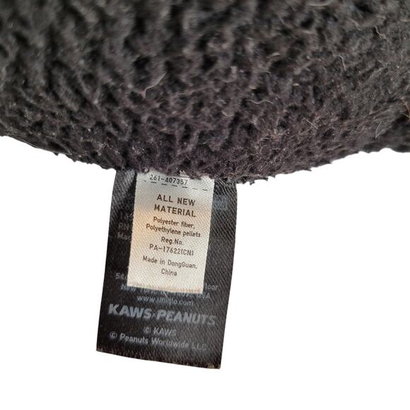 KAWS x Peanuts Snoopy Black Plush 20" Uniqlo Collab Limited Edition Stuffed Toy - Picture 10 of 16